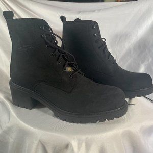 NEVER WORN Black Leather Havana Joe Boots